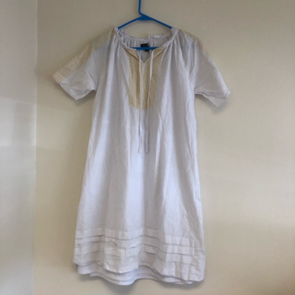 White roolee dress